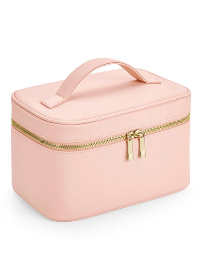 3 BEAUTY CASE Vanity Boutique