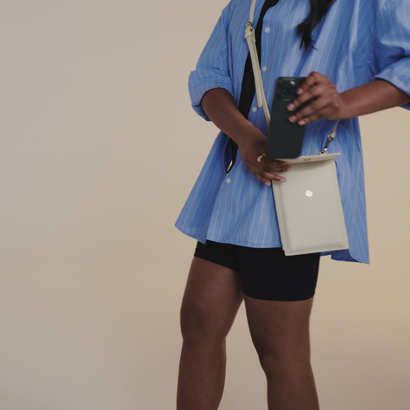 Borsa Tracolla Porta Cellulare Personalizzata Iniziali | Borsetta Elegante Donna | Regalo Festa della Mamma | Idea Regalo Damigella d’Onore